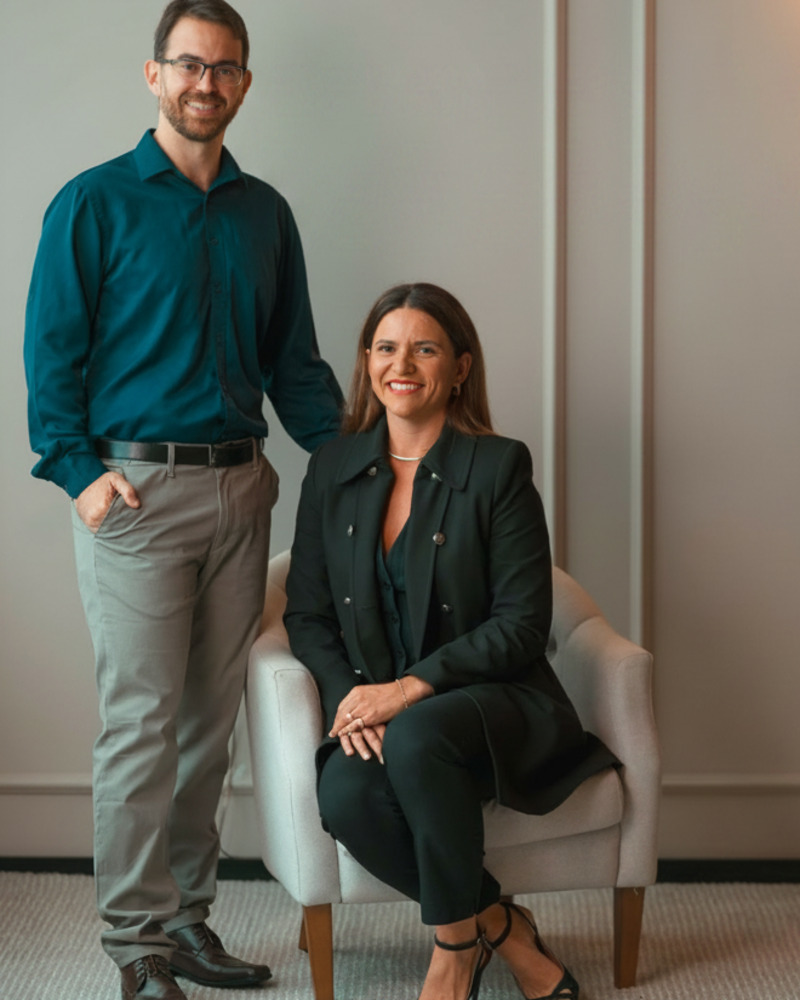 Bruna Lopes e João — equipe Anthesis que acompanha as Licenciadas